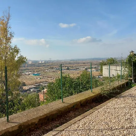 Casa Panoramica Con Cortile A 15' Da Hébergement de vacances *