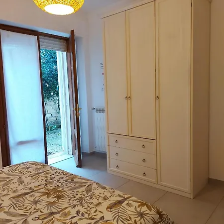 Casa Panoramica Con Cortile A 15' Da Hébergement de vacances *